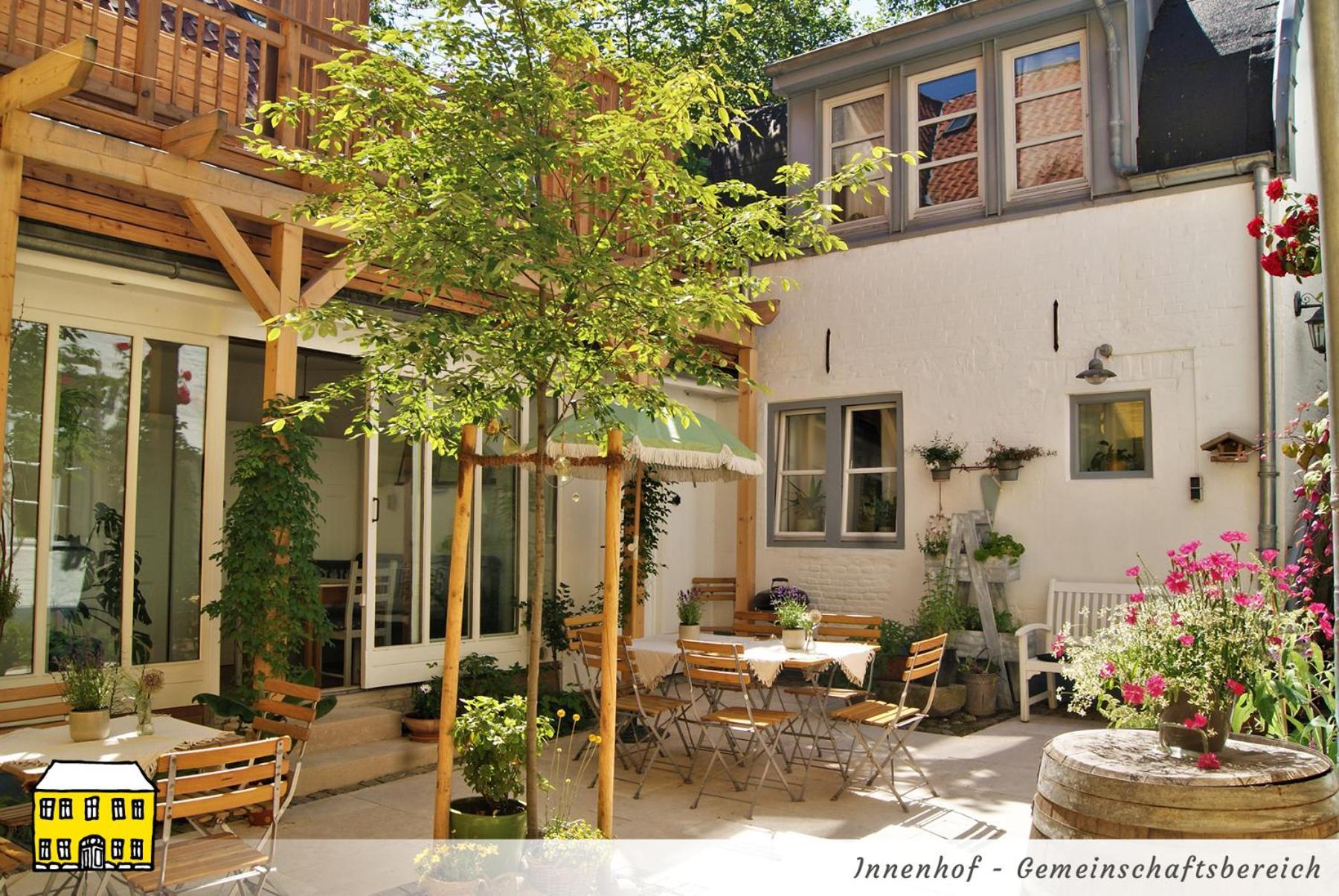 Das Gelbe Haus - Drei Besondere Ferienwohnungen Flensburgo Esterno foto